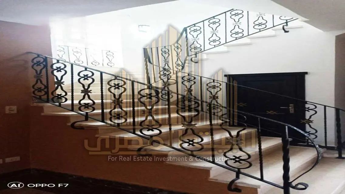 Luxurious Villa in Prime Location