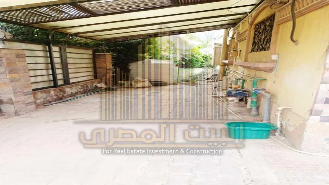 Luxurious Villa in Prime Location