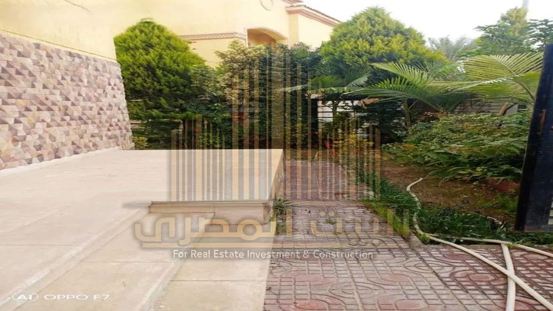Luxurious Villa in Prime Location