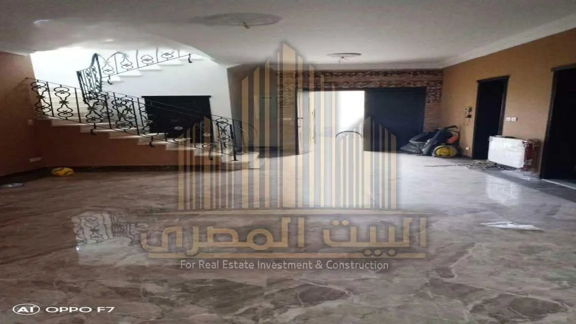 Luxurious Villa in Prime Location