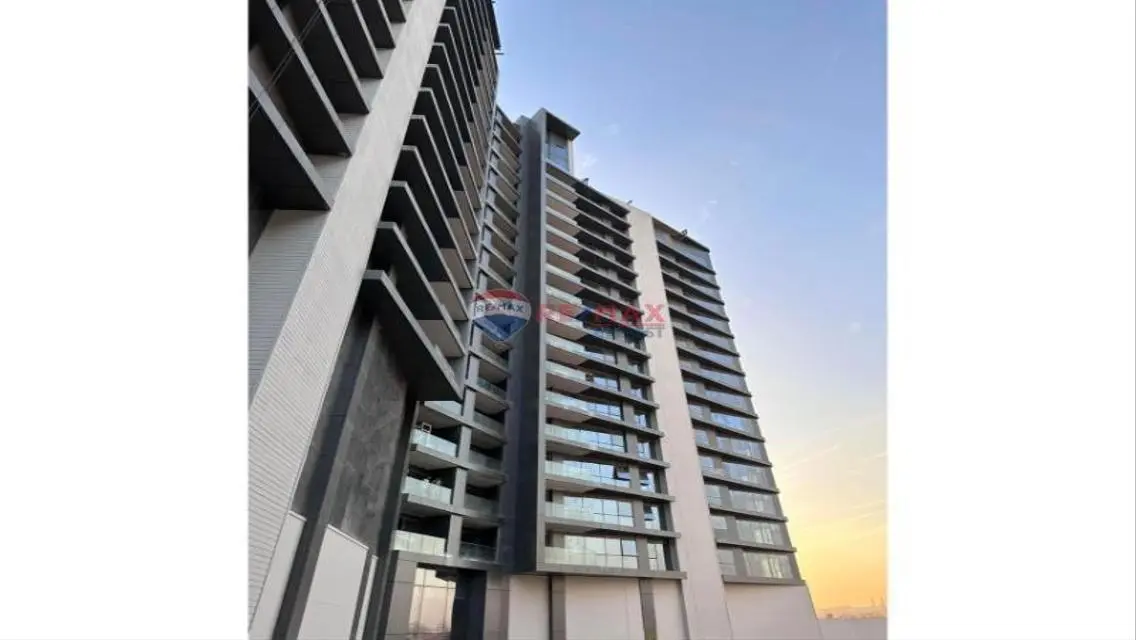 Luxury Apartment for Sale with Prime Location