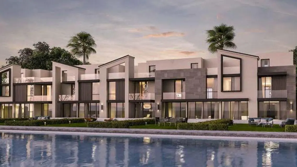 Luxurious Apartment Overlooking Lakes with Private Garden and Shared Pool