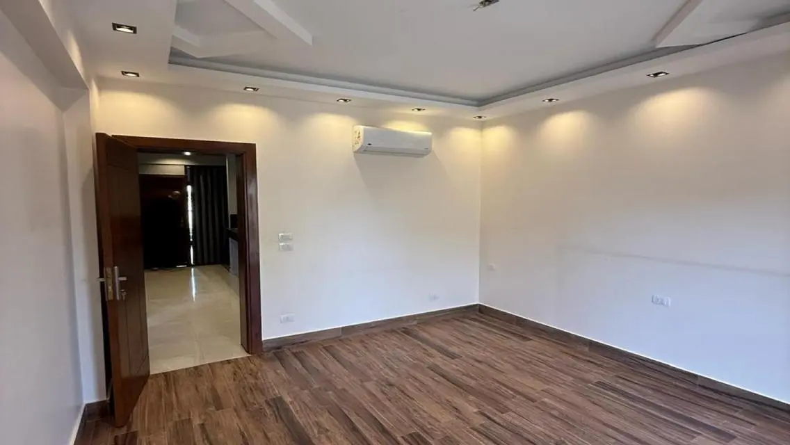 Luxury Villa for Sale in Goldmark
