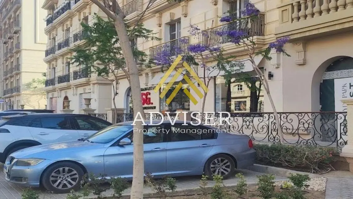 فيلا فاخرة للبيع في قلب المدينة