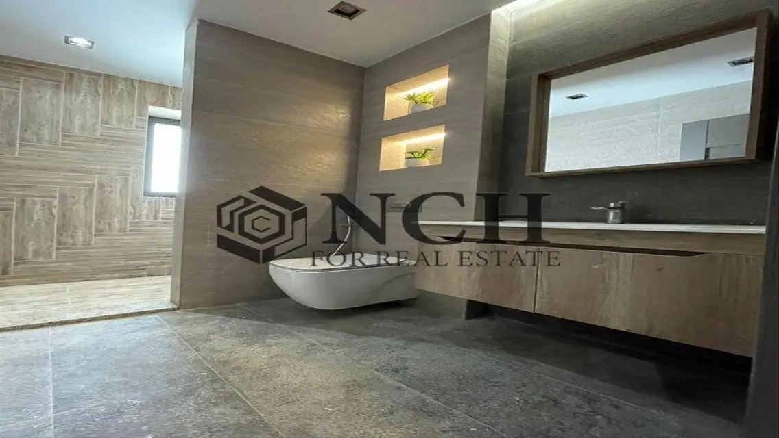 Luxury Lake View Apartment - $75,000
