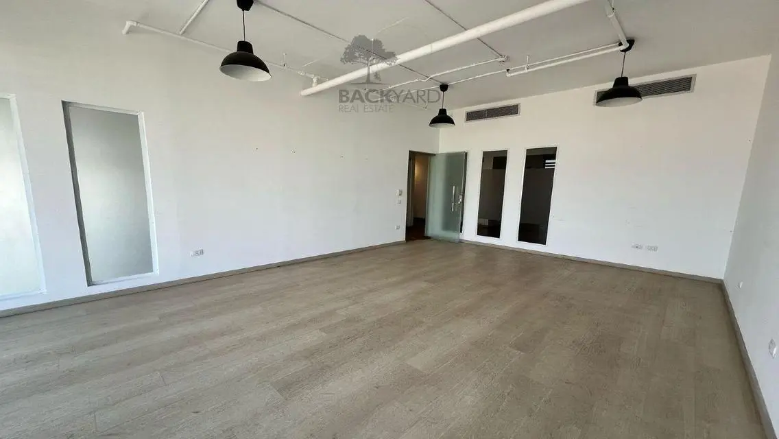 Stunning Apartment with Meeting Rooms and Premium Amenities