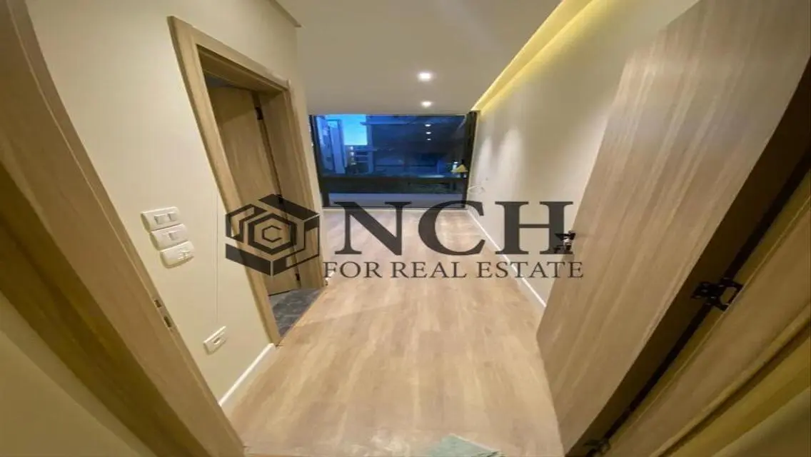 Luxury Lake View Apartment at LKr106