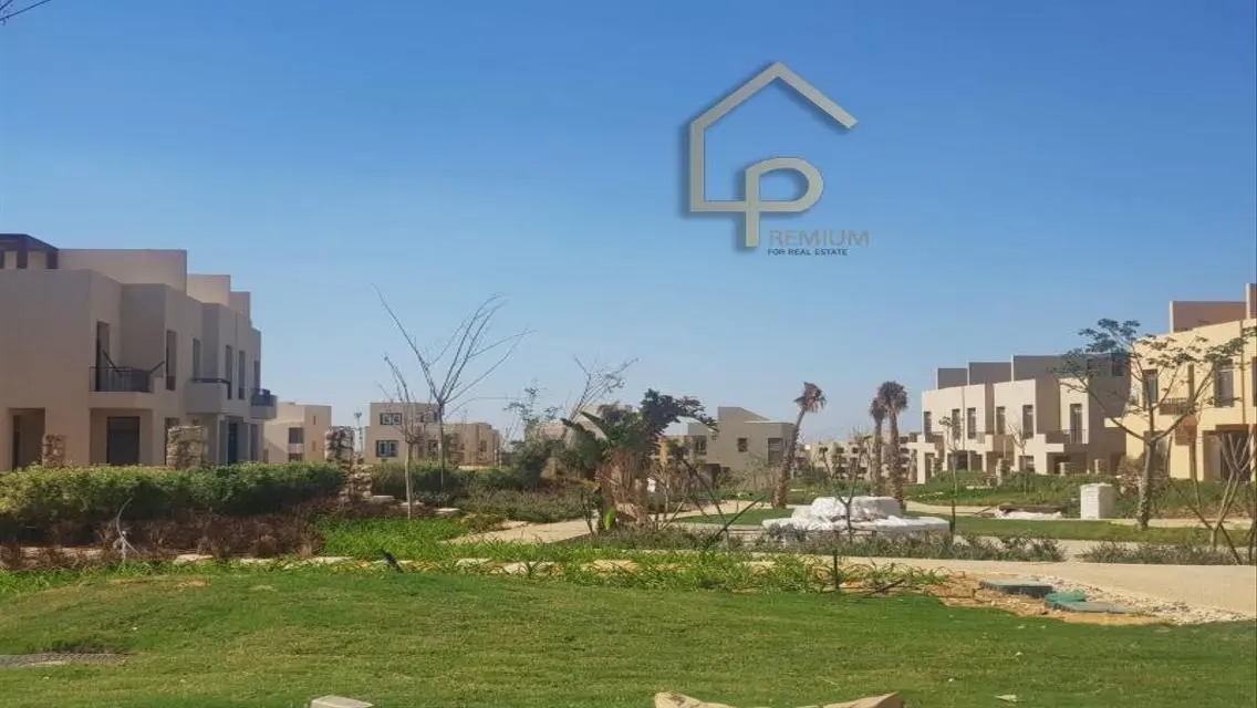 Luxury Villa for Sale in O-West