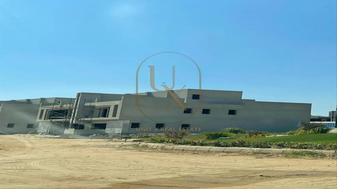 فيلا مدهشة في دوانز بمساحة واسعة وميزات استثنائية