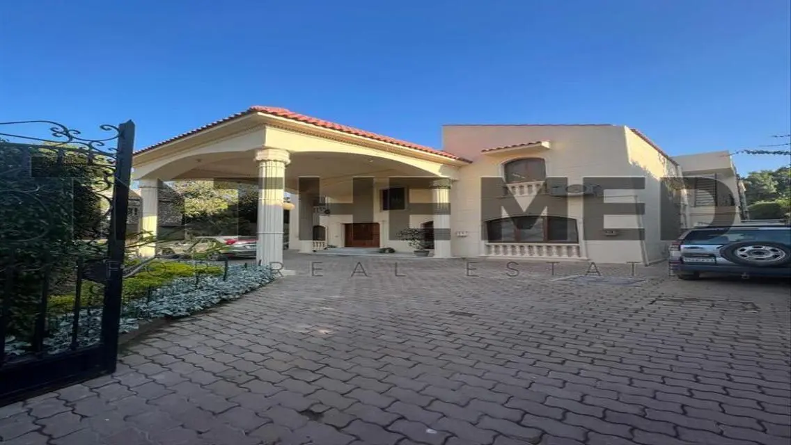 Luxury Villa for Sale with Private Pool and Garden