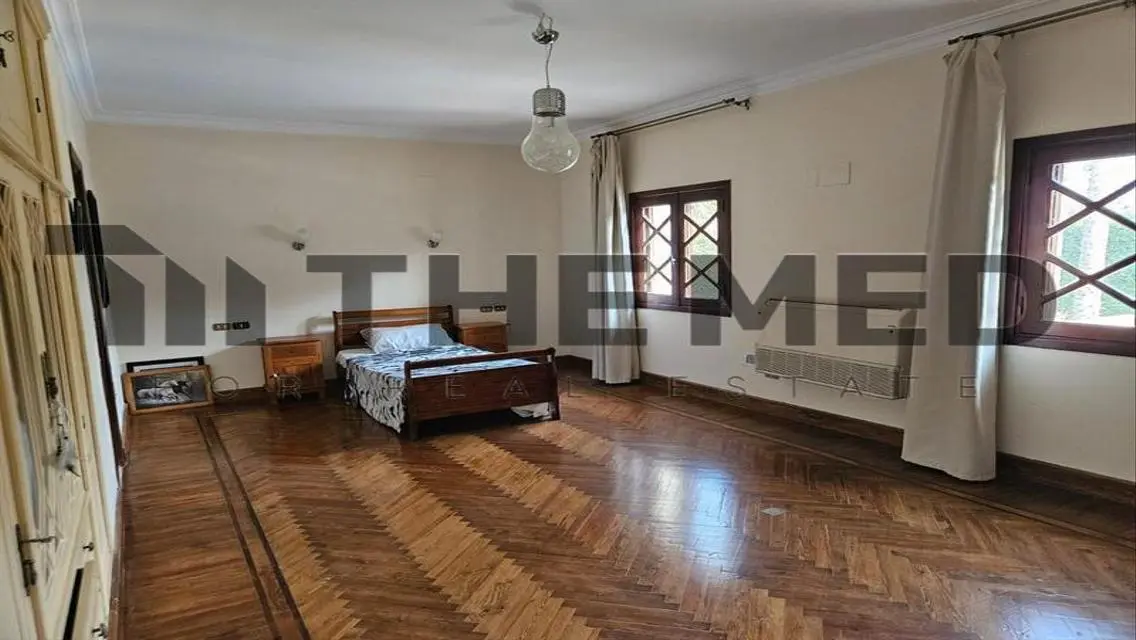 Luxury Villa for Sale with Private Pool and Garden