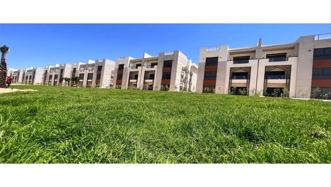 Luxury Apartment for Sale with 250 sqm Near the Pool