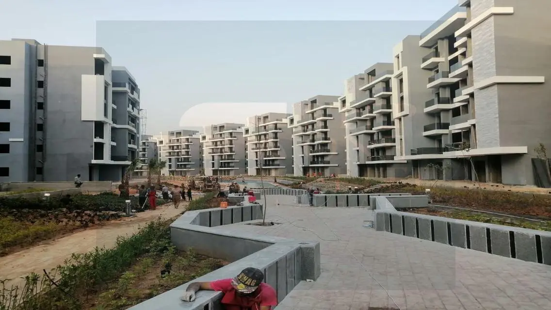 Luxury Apartment for Sale in Club House - 250 sqm