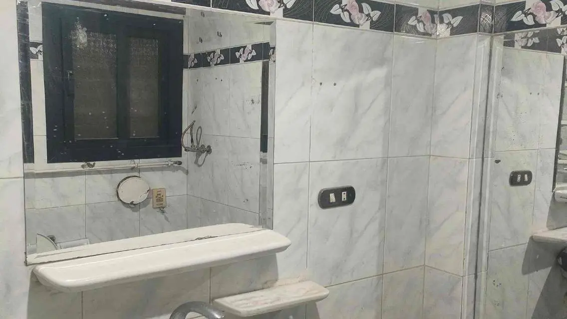 Luxury Apartment by the Lake with All Amenities
