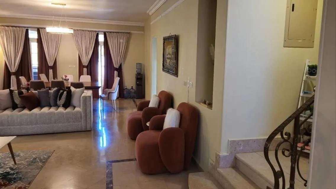 Luxury Apartment with Private Garden in Prime Location