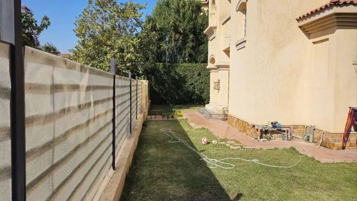 Luxury Apartment with Private Garden in Prime Location