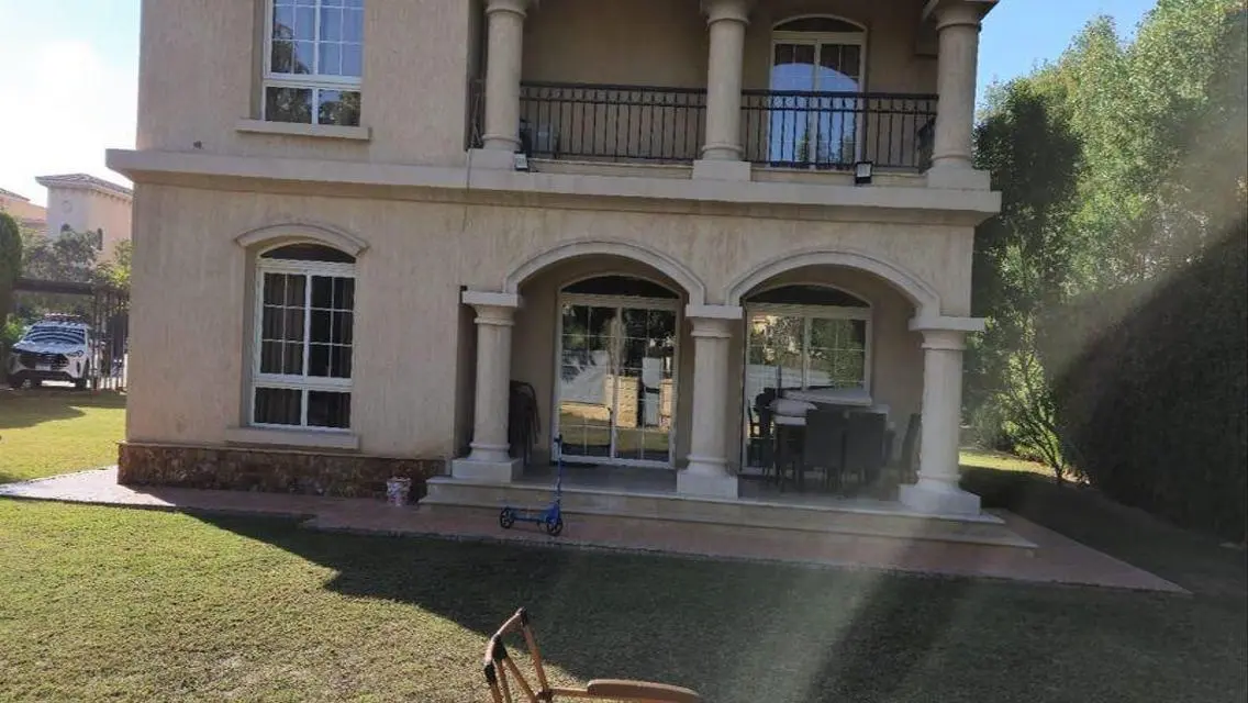 Luxury Apartment with Private Garden and Premium Amenities