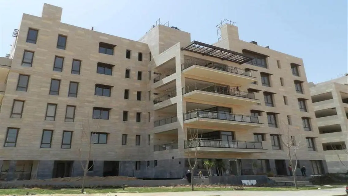 Luxury Villa for Sale with Stunning Views and 240 sqm Space