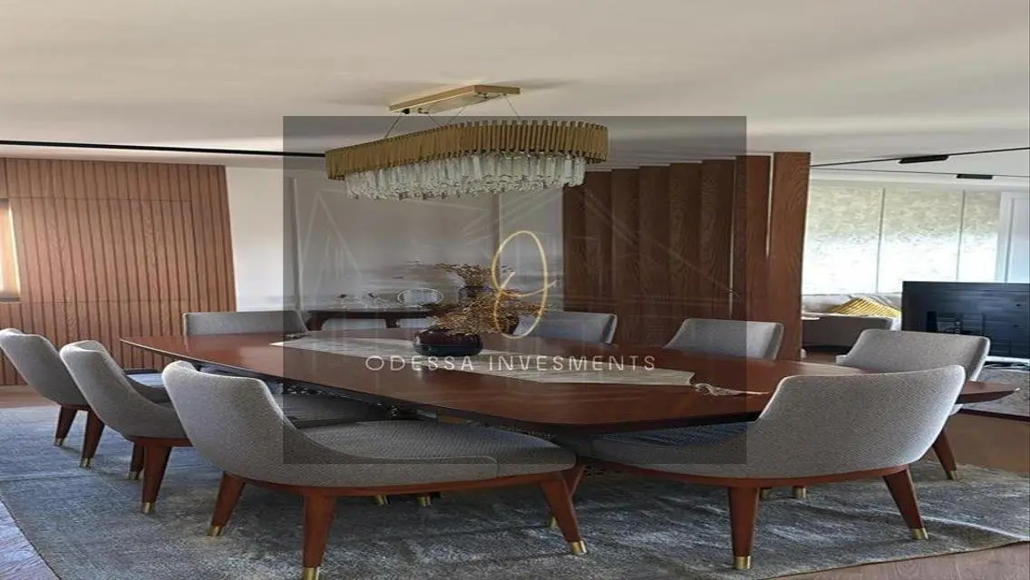 Luxurious Villa at an Attractive Price in the Heart of the City