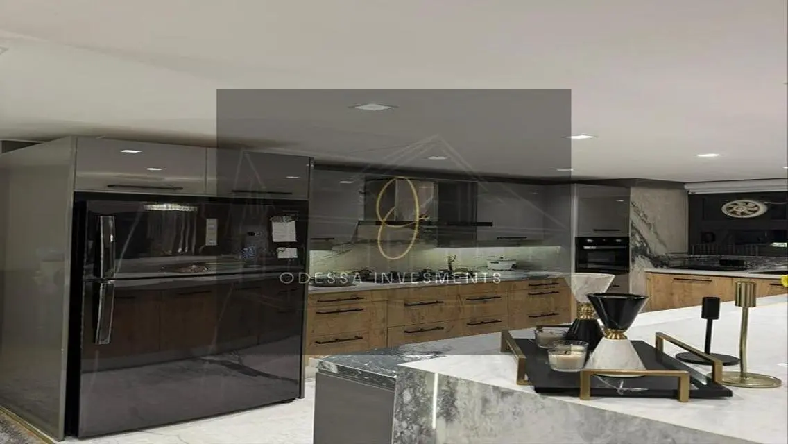 Luxurious Villa at an Attractive Price in the Heart of the City