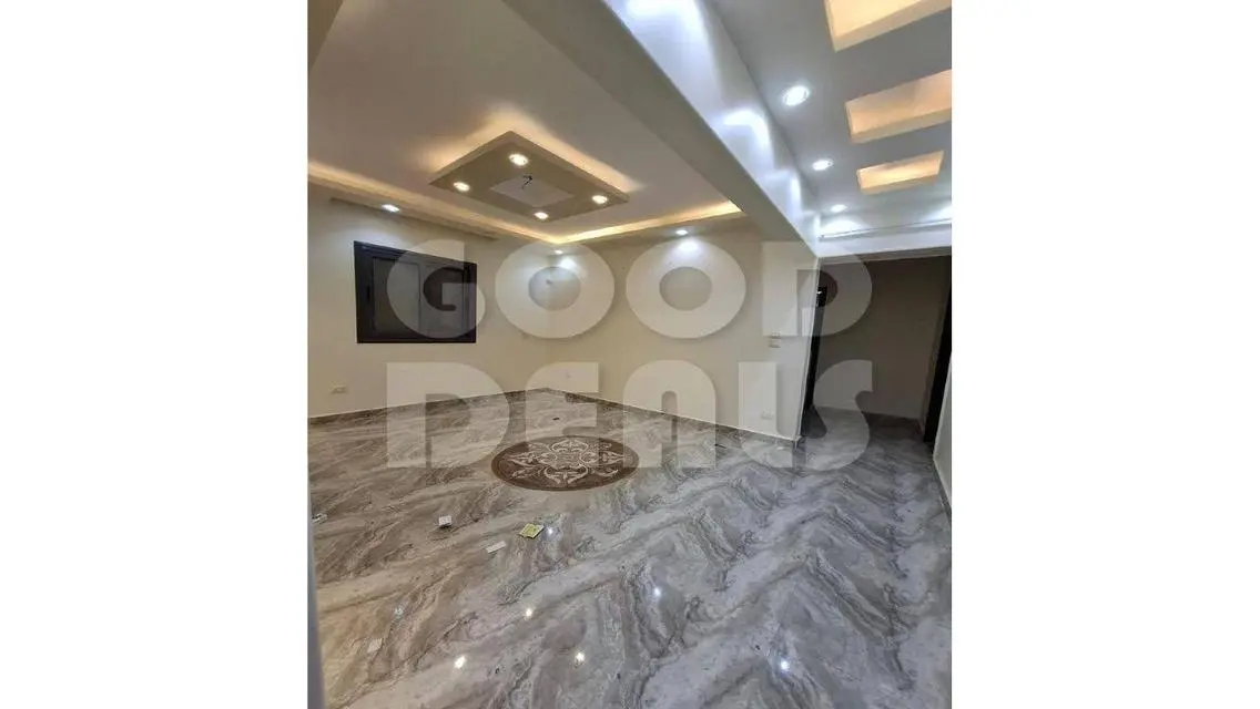 Stunning Apartment with Balcony and Security Guard