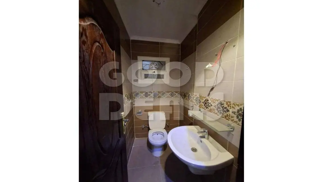 Stunning Apartment with Balcony and Security Guard