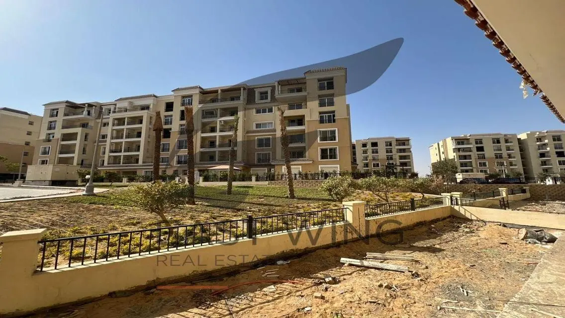 Luxury Apartment with Balcony and Excellent Amenities