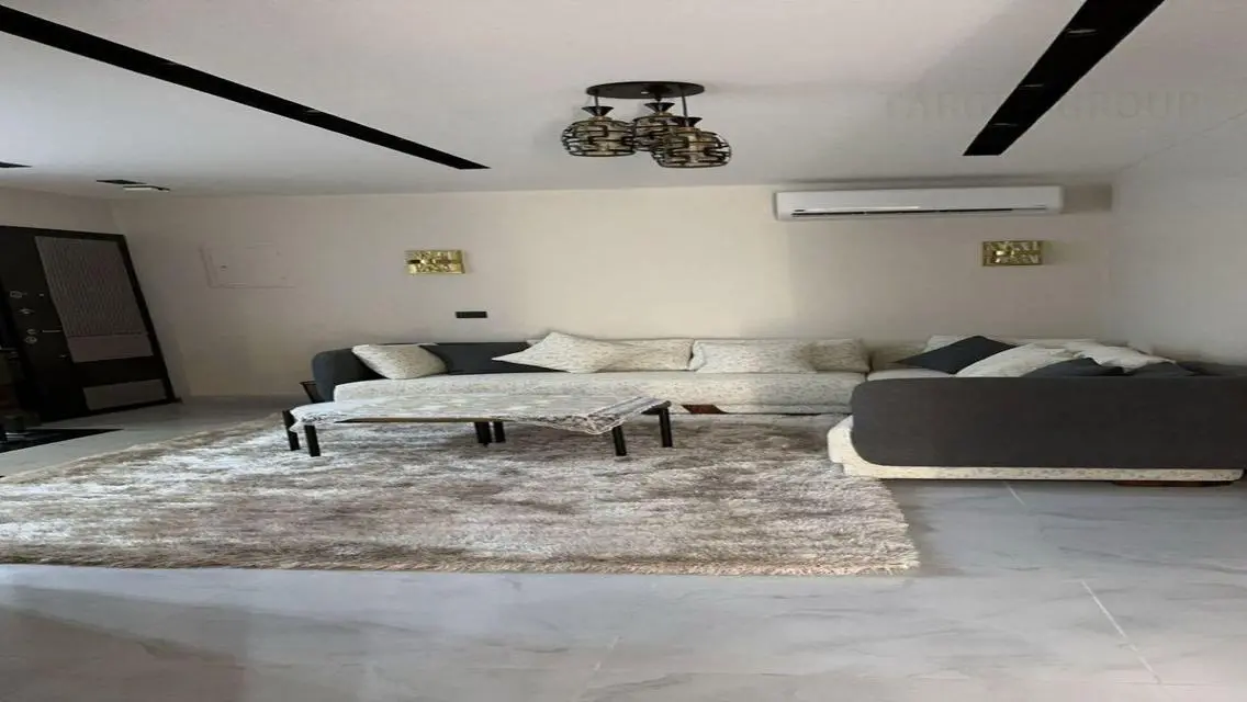 شقة مميزة 3 غرف مع حديقة خاصة