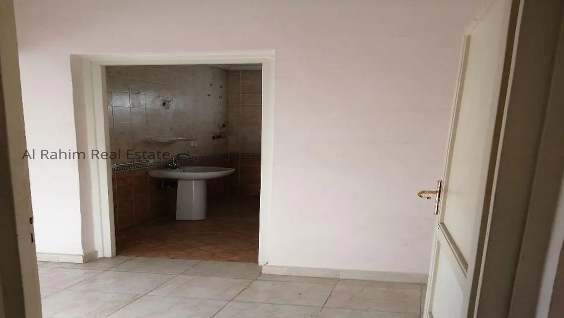شقة فاخرة للبيع في قلب المدينة