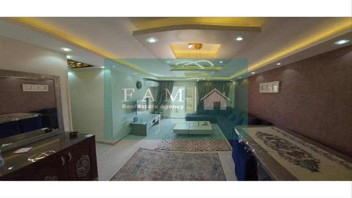 شقة للإيجار بمساحة 250 متر