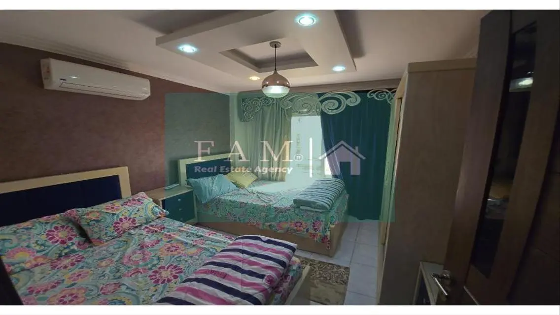 شقة للإيجار بمساحة 250 متر