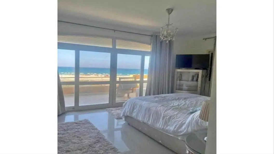 Luxurious Apartment with Full Sea View