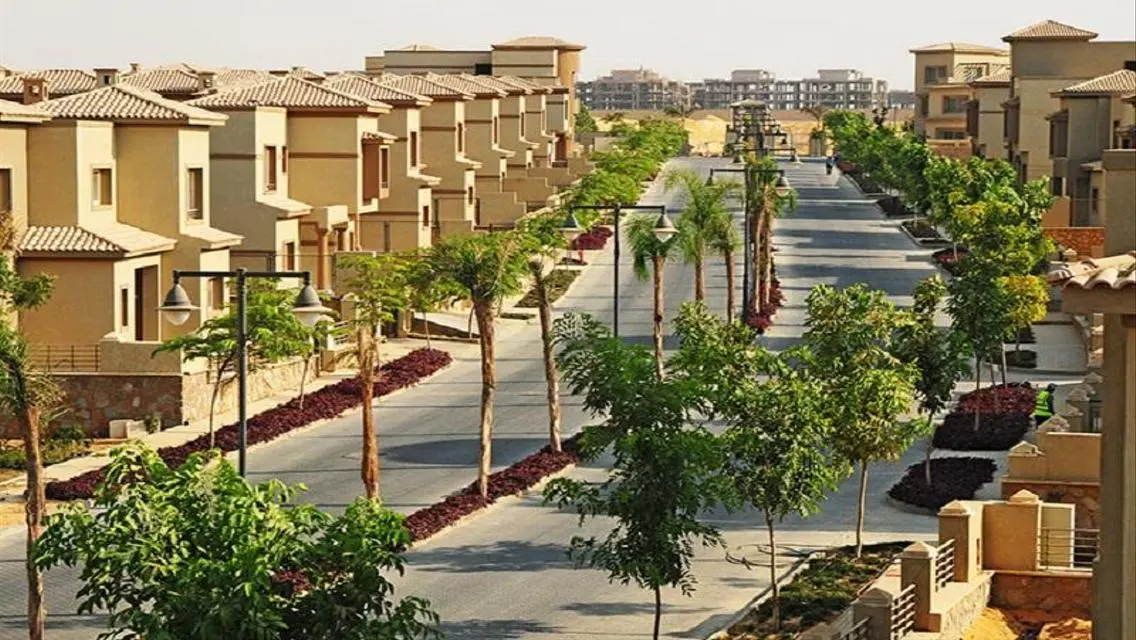 Luxury Apartment with Private Garden and Maid Room