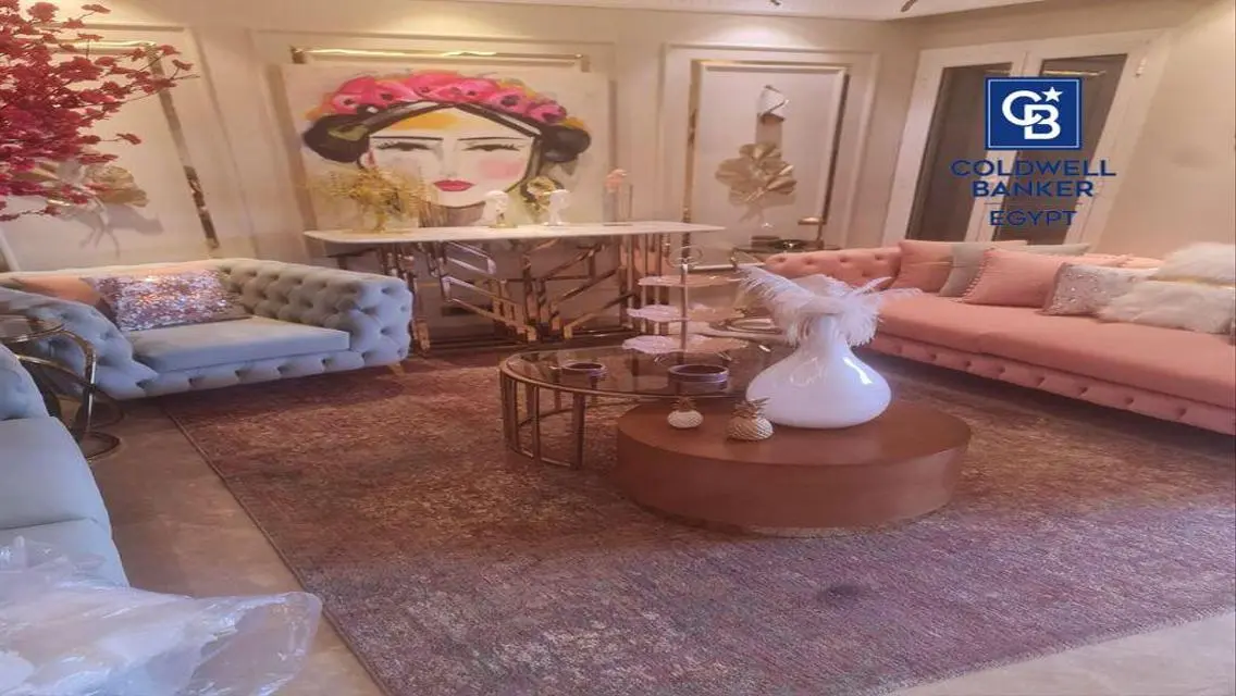 شقة فاخرة بأربع غرف نوم مع إطلالة مميزة