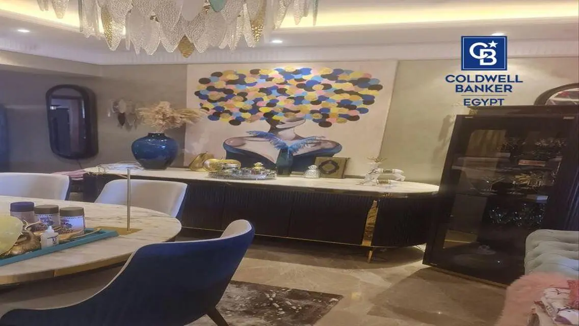 شقة فاخرة بأربع غرف نوم مع إطلالة مميزة