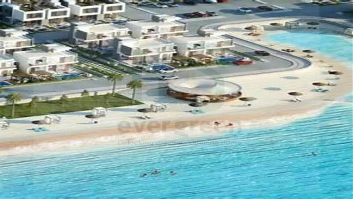 فيلا فاخرة مع جميع المرافق في موقع متميز