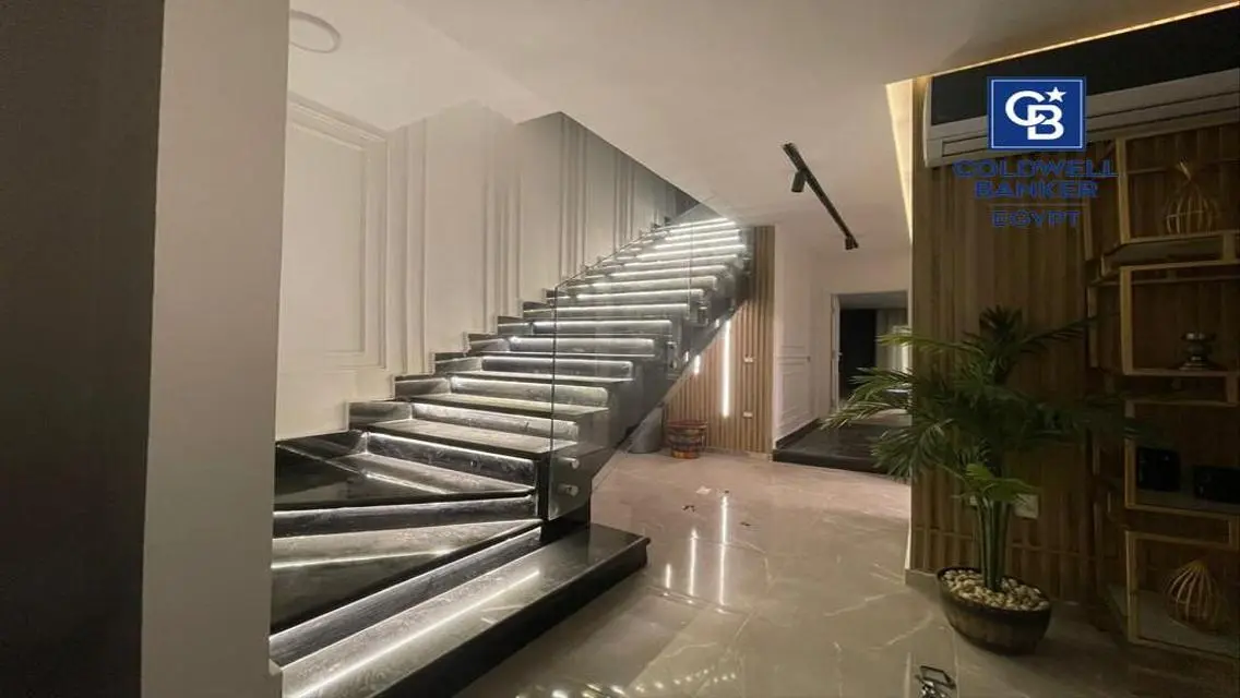 Luxury Apartment with Spacious Design and Stunning View