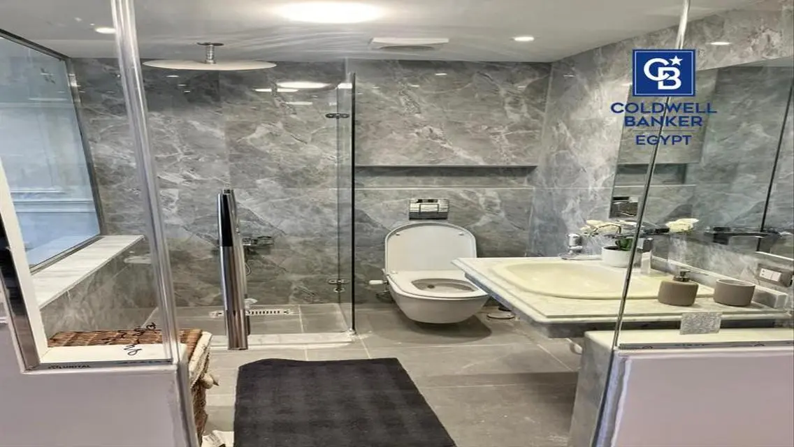 Luxury Apartment with Spacious Design and Stunning View