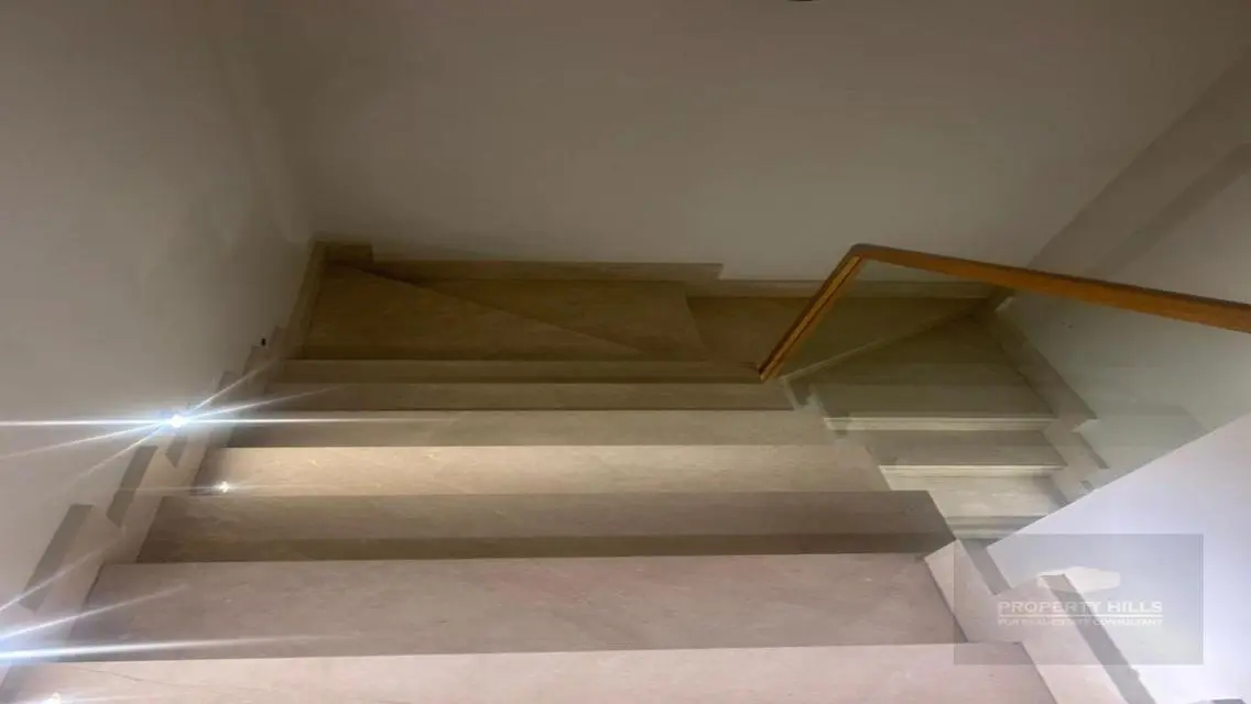 Luxury Apartment 240240 with Amazing Amenities