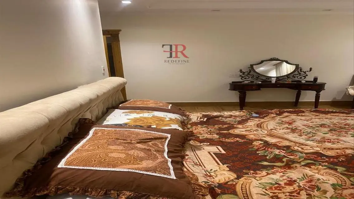 Luxury Apartment at an Attractive Price Near the Lakes