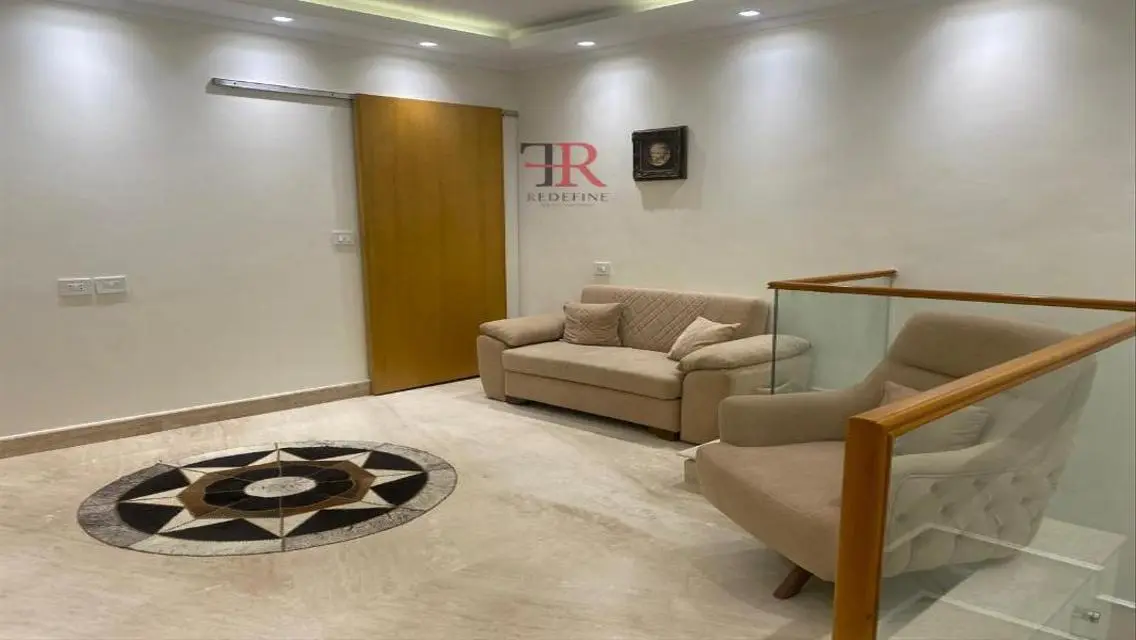Luxury Apartment at an Attractive Price Near the Lakes