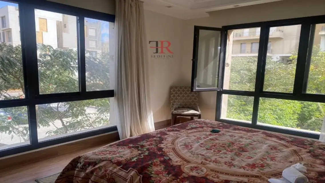 Luxury Apartment at an Attractive Price Near the Lakes