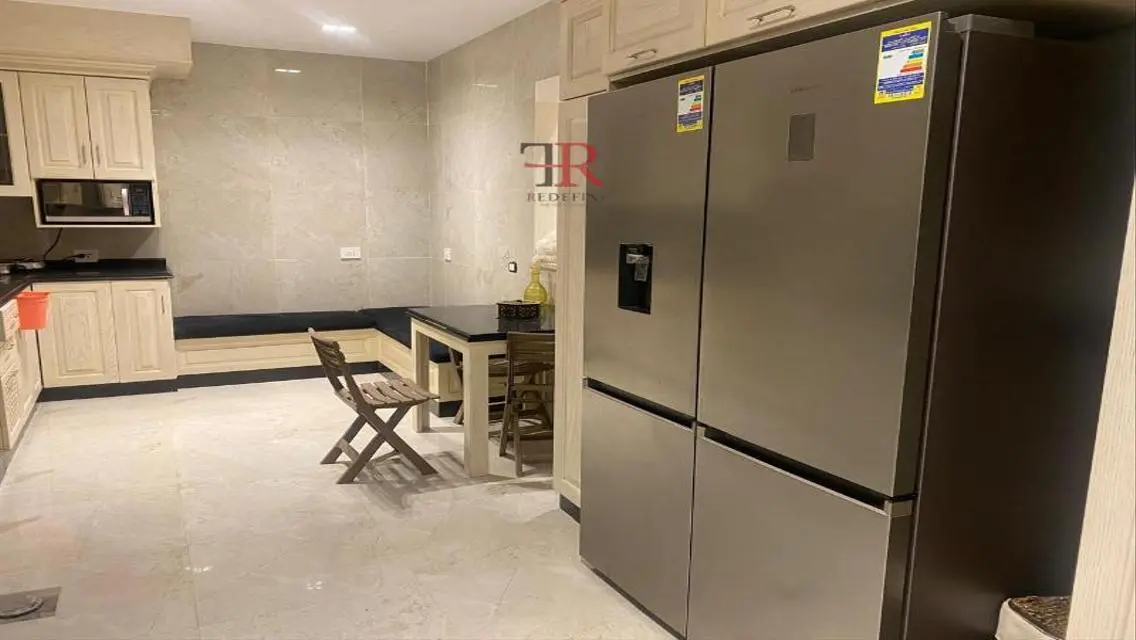 Luxury Apartment at an Attractive Price Near the Lakes