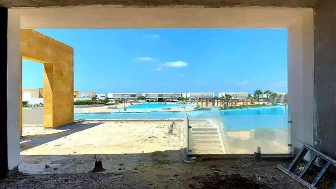 شقة فاخرة مطلة على البحيرات في بلايا سي شيل
