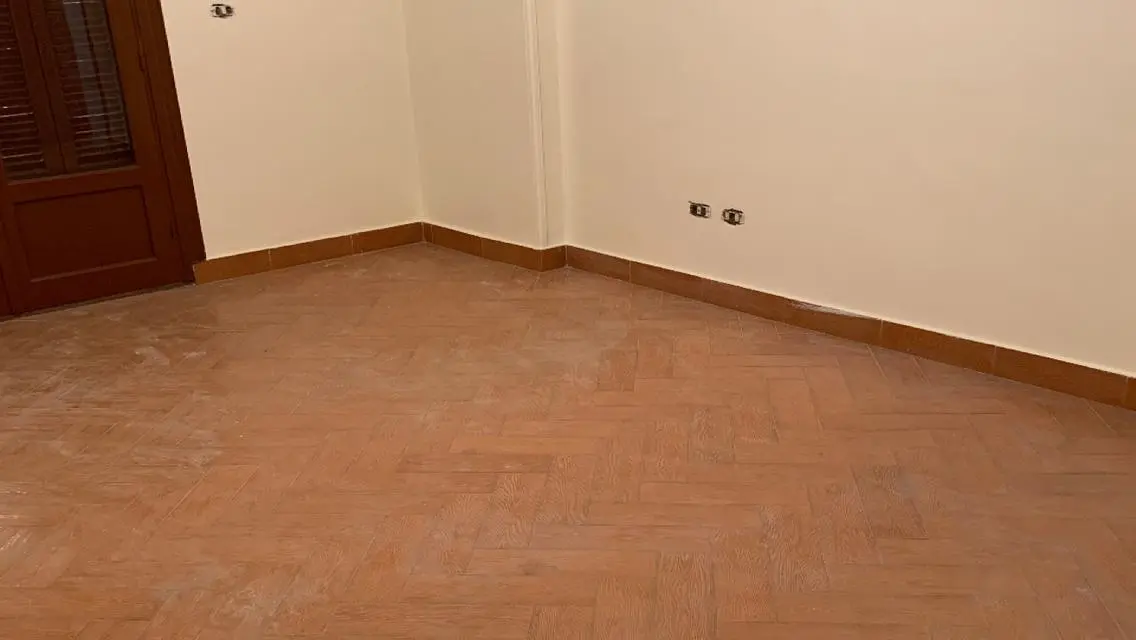 شقة رائعة للإيجار في موقع متميز