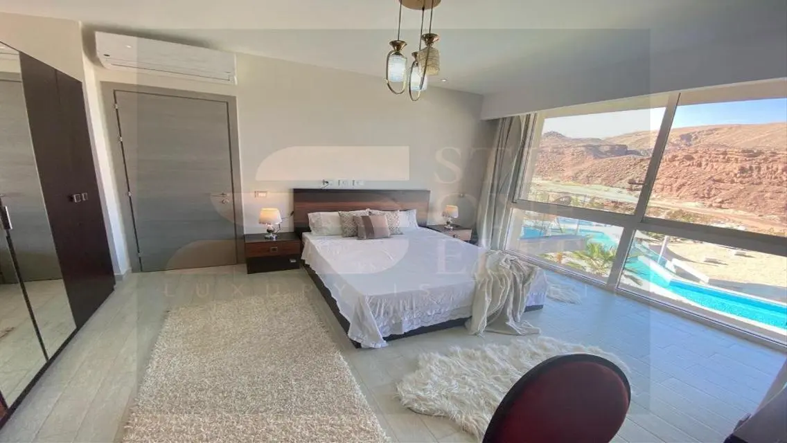 Luxury Apartment in Modern Development with Stunning View