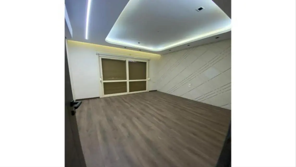 Stunning Apartment with Spacious Area and Private Garden