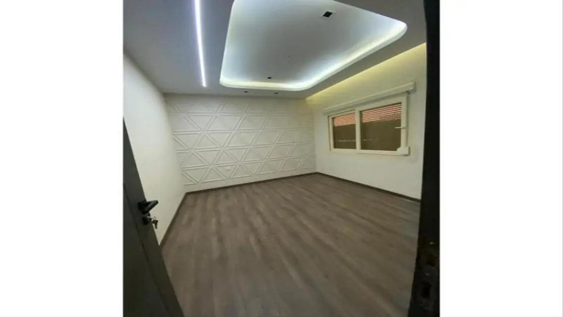 Stunning Apartment with Spacious Area and Private Garden