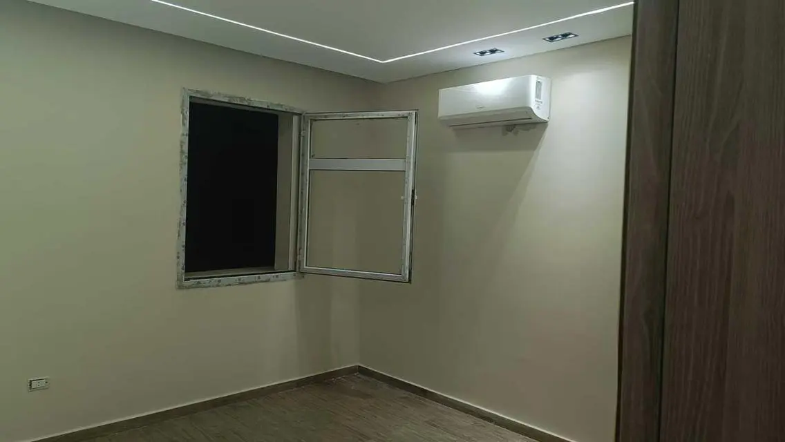 Spacious 3-Bedroom Apartment with Great Amenities