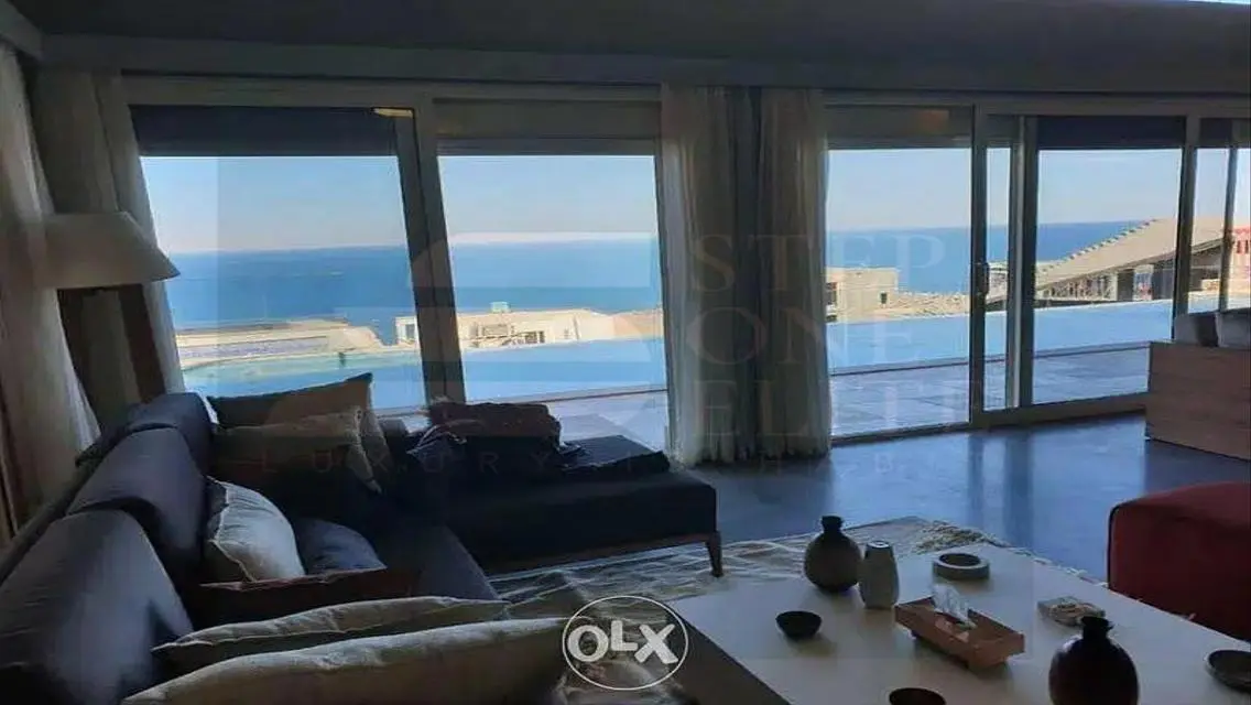 شقة كاملة التشطيب بإطلالة بحرية بالكامل للبيع